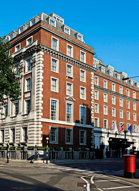 Front entrance of the Marriott Grovesnor Square